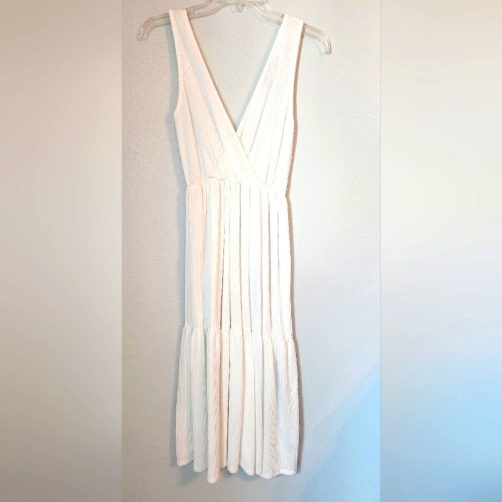 🔥Juniors White Ribbed Maxi Dress size Small